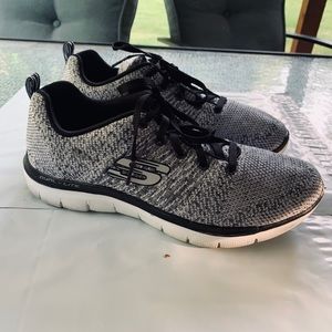 SKETCHERS AIR COOLED MEMORY FOAM DUAL LITE SZ 8.5